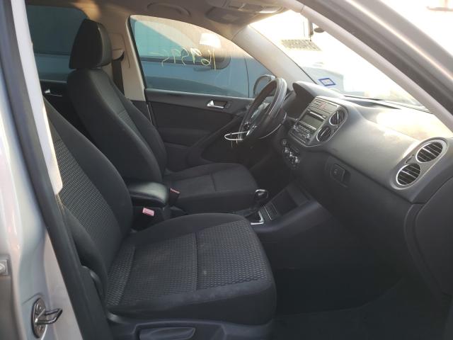 Photo 4 VIN: WVGAV7AXXBW515321 - VOLKSWAGEN TIGUAN S 