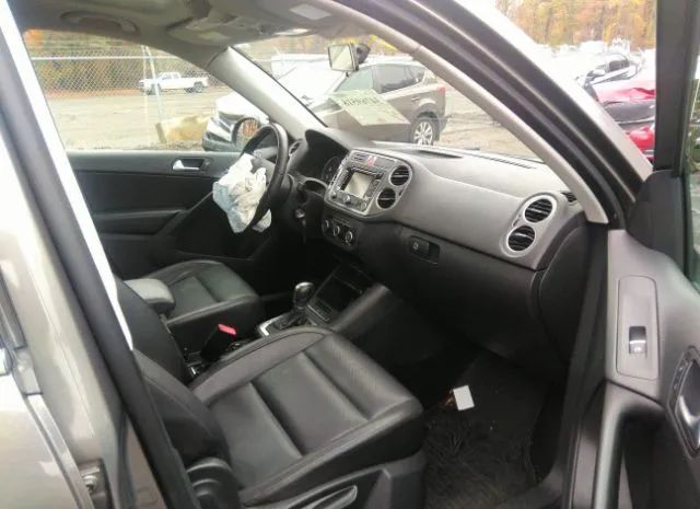 Photo 4 VIN: WVGAV7AXXBW539523 - VOLKSWAGEN TIGUAN 