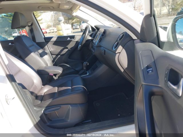 Photo 4 VIN: WVGAV7AXXCW503784 - VOLKSWAGEN TIGUAN 