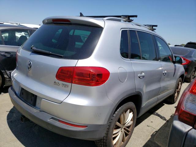 Photo 2 VIN: WVGAV7AXXCW517880 - VOLKSWAGEN TIGUAN 