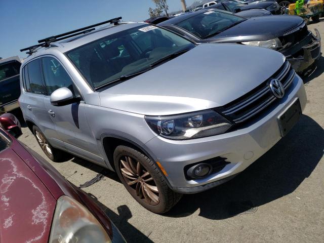 Photo 3 VIN: WVGAV7AXXCW517880 - VOLKSWAGEN TIGUAN 