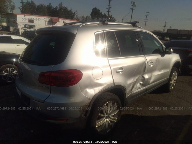 Photo 3 VIN: WVGAV7AXXCW522769 - VOLKSWAGEN TIGUAN 