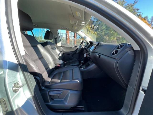 Photo 4 VIN: WVGAV7AXXCW586651 - VOLKSWAGEN TIGUAN 