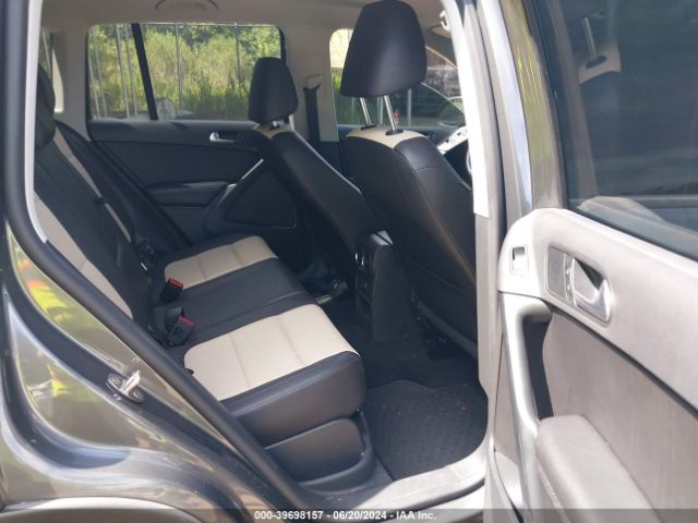 Photo 7 VIN: WVGAV7AXXGW591614 - VOLKSWAGEN TIGUAN 