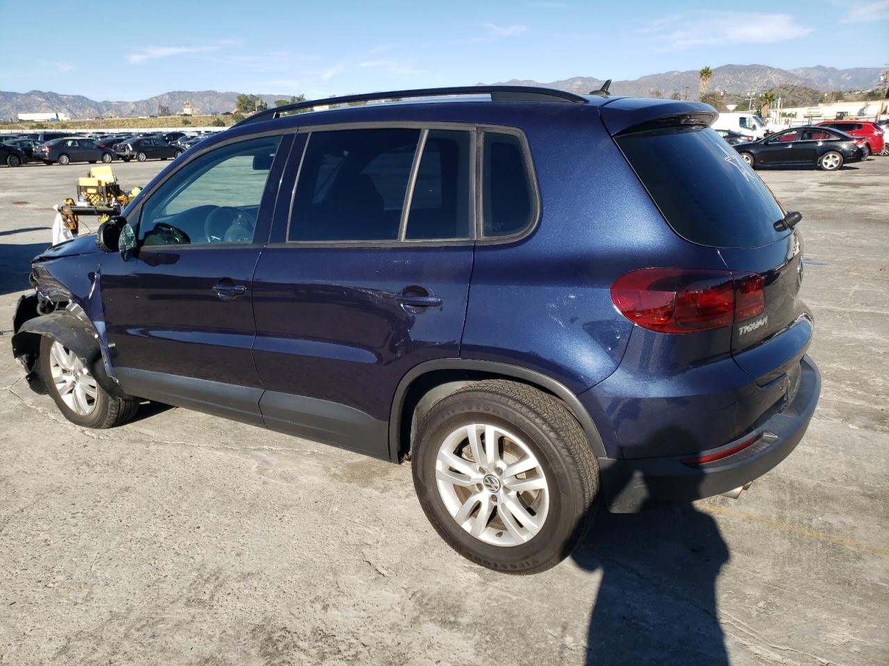 Photo 1 VIN: WVGAV7AXXGW611618 - VOLKSWAGEN TIGUAN 