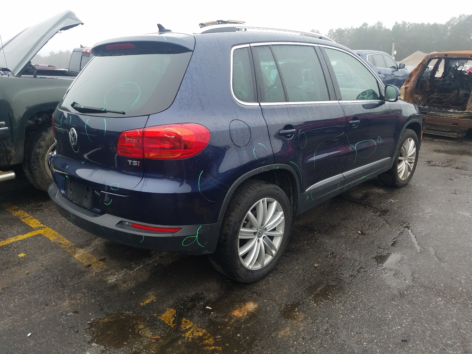 Photo 3 VIN: WVGAV7AXXGW617175 - VOLKSWAGEN TIGUAN S 