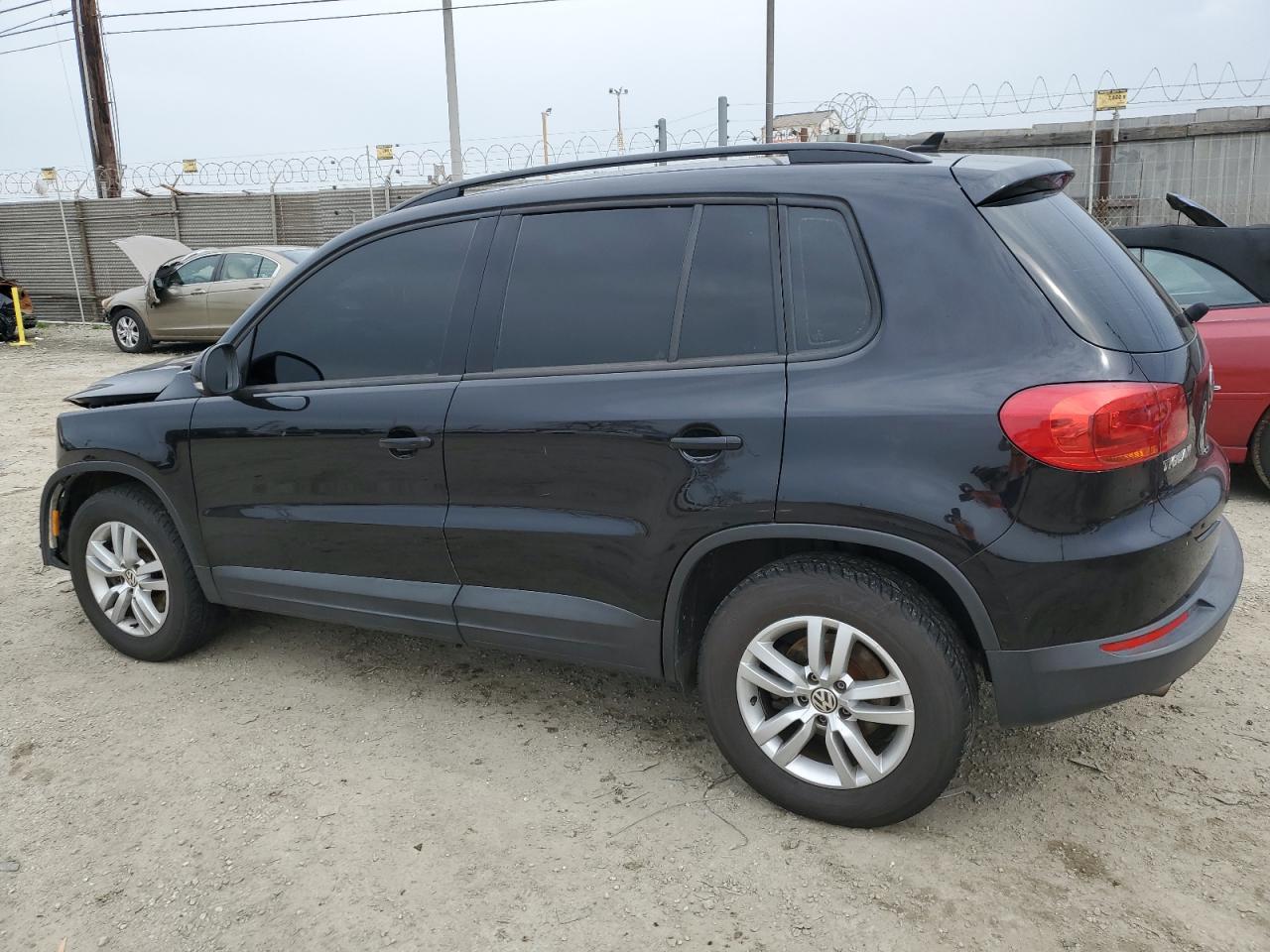 Photo 1 VIN: WVGAV7AXXHK030189 - VOLKSWAGEN TIGUAN 