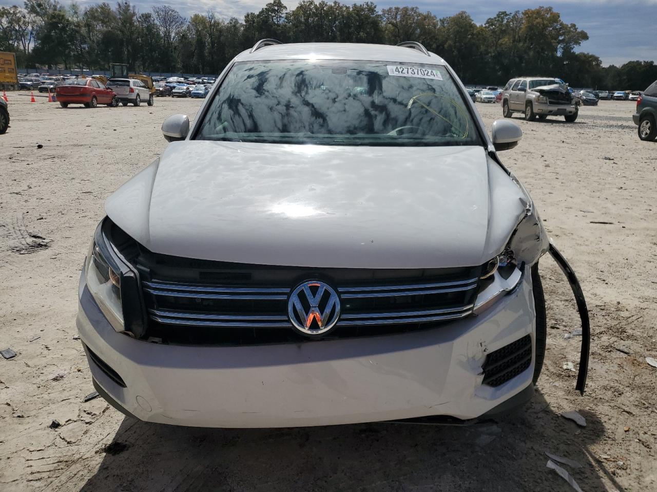 Photo 4 VIN: WVGAV7AXXHK033982 - VOLKSWAGEN TIGUAN 