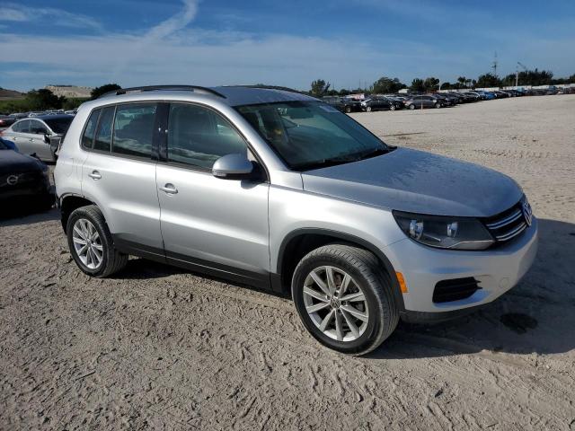 Photo 3 VIN: WVGAV7AXXJK005279 - VOLKSWAGEN TIGUAN 