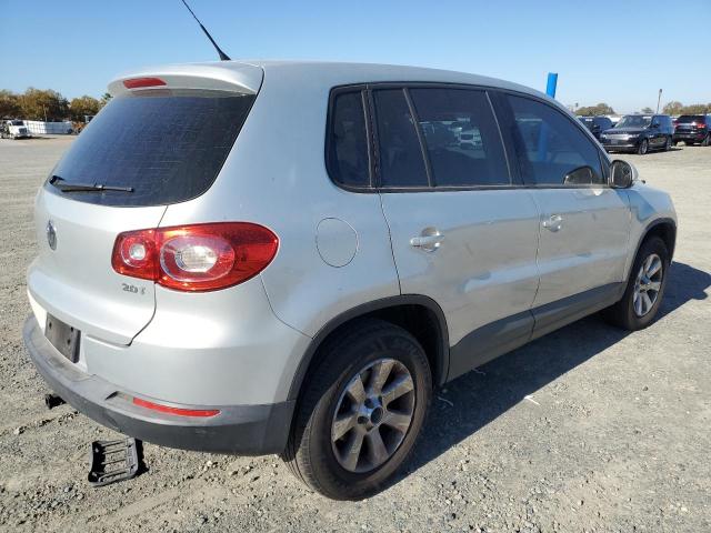 Photo 2 VIN: WVGAV9AX0AW510879 - VOLKSWAGEN TIGUAN 