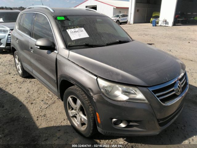 Photo 0 VIN: WVGAV9AX1AW526833 - VOLKSWAGEN TIGUAN 