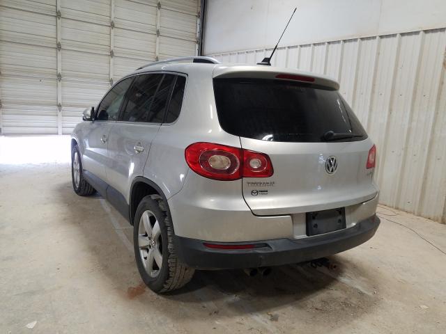 Photo 2 VIN: WVGAV9AX1AW532924 - VOLKSWAGEN TIGUAN 