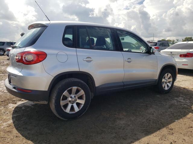 Photo 2 VIN: WVGAV9AX8AW530331 - VOLKSWAGEN TIGUAN S 