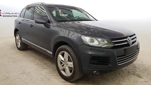 Photo 11 VIN: WVGBC27P3CD047305 - VOLKSWAGEN TOUAREG 