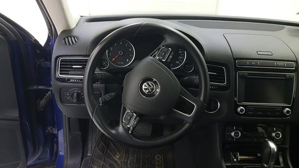 Photo 12 VIN: WVGBC2BP3GD002085 - VOLKSWAGEN TOUAREG 