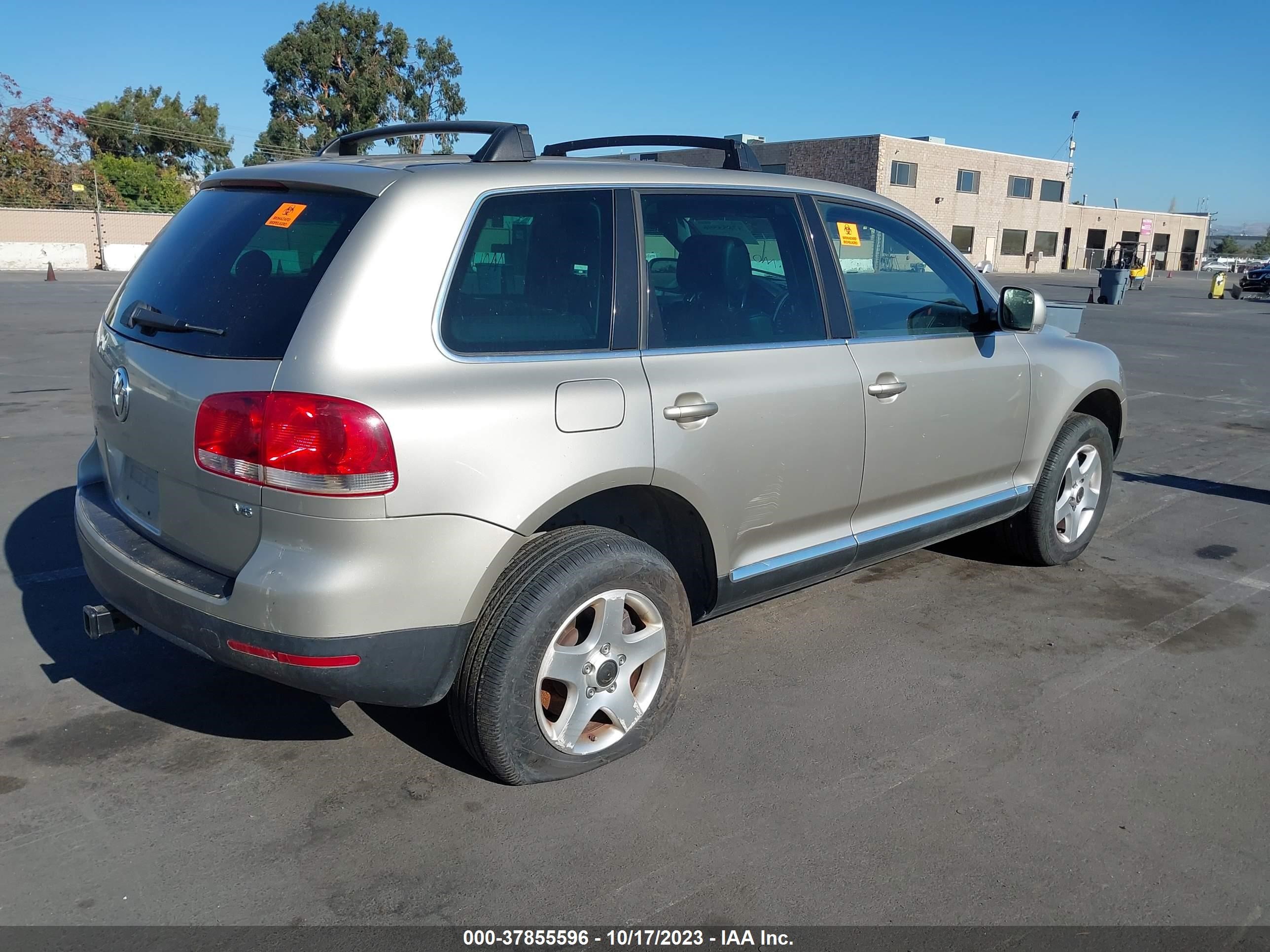 Photo 3 VIN: WVGBC67L74D014233 - VOLKSWAGEN TOUAREG 