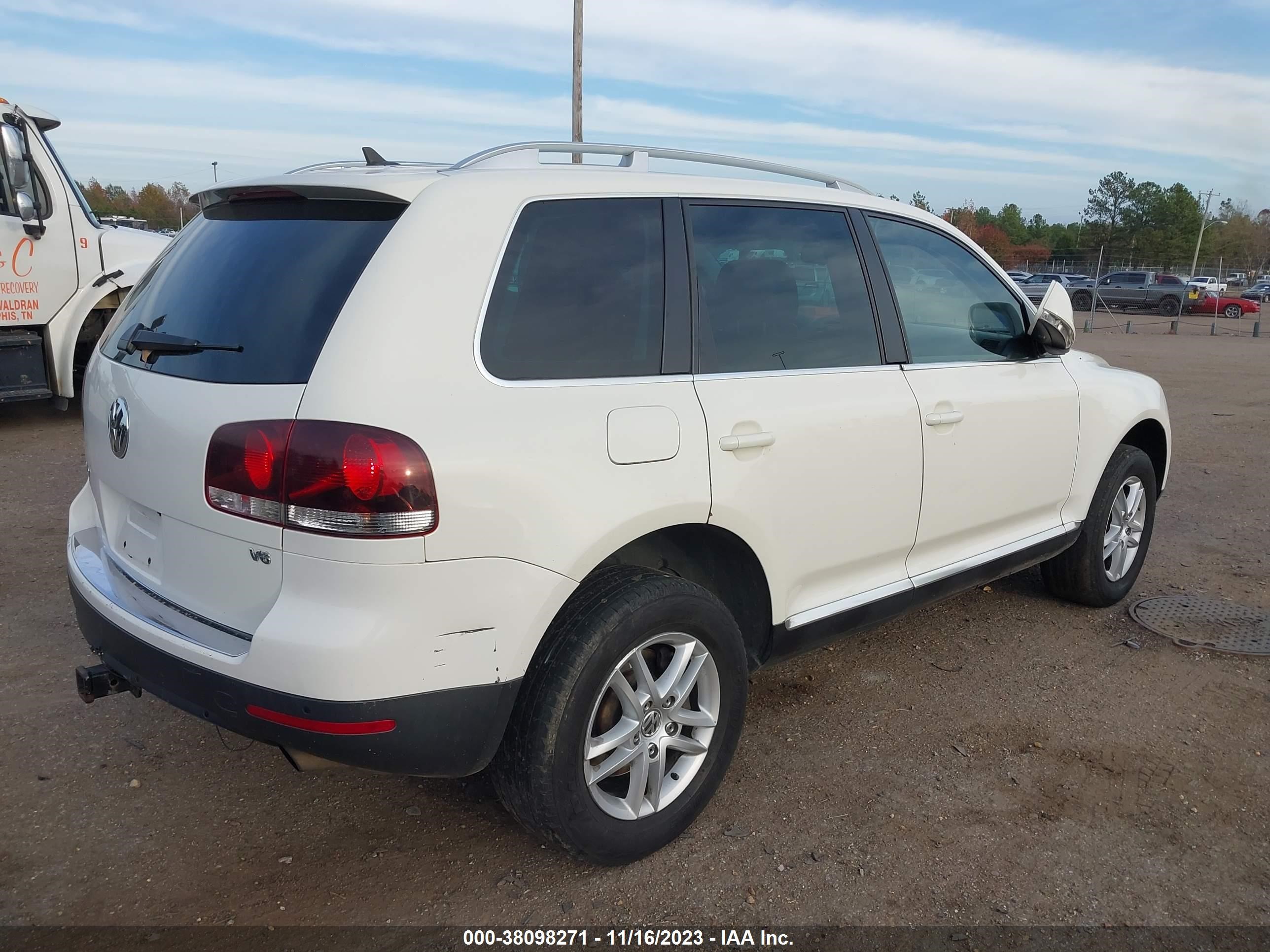 Photo 3 VIN: WVGBE77L19D007480 - VOLKSWAGEN TOUAREG 