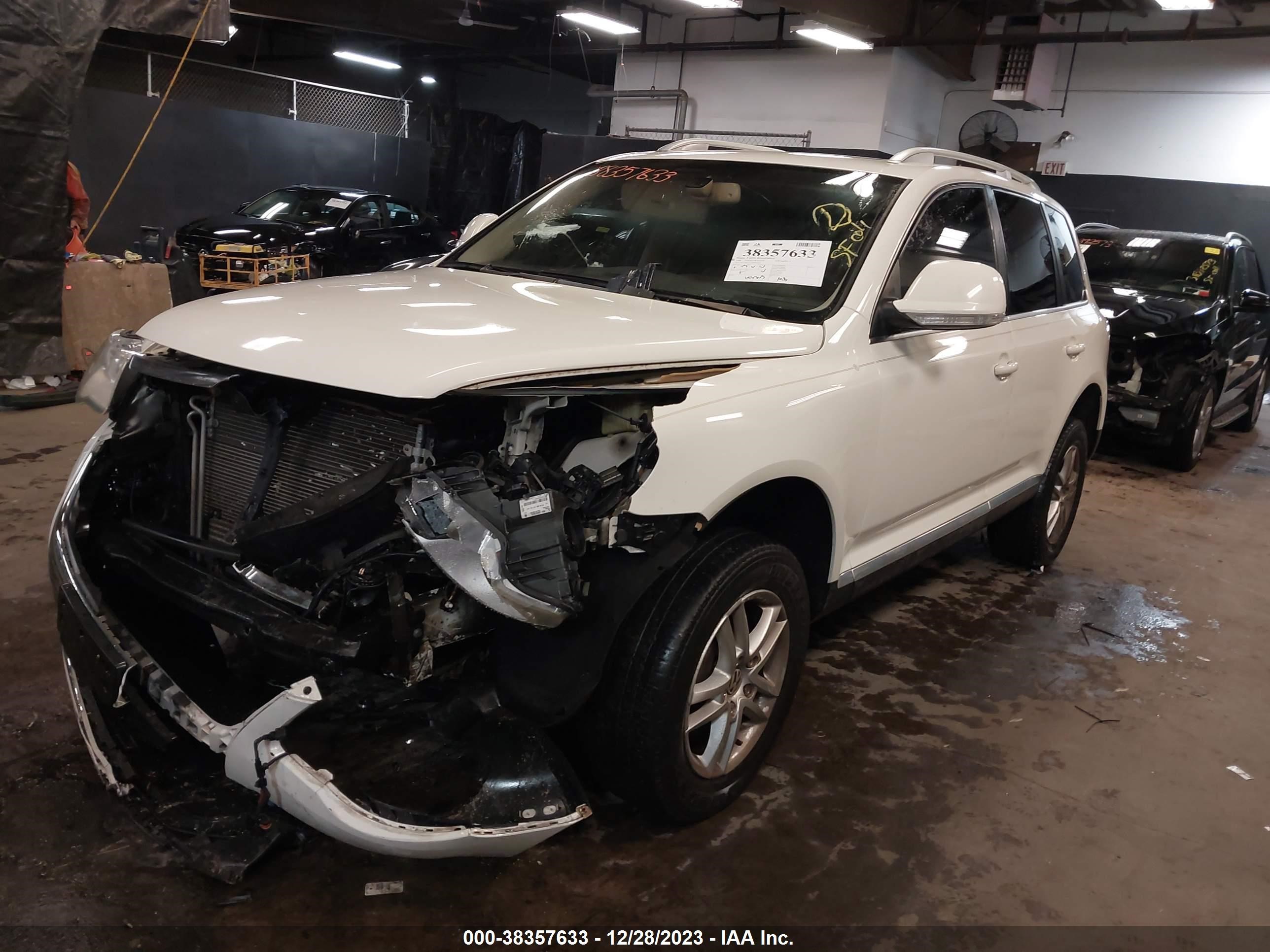 Photo 1 VIN: WVGBE77L38D019421 - VOLKSWAGEN TOUAREG 