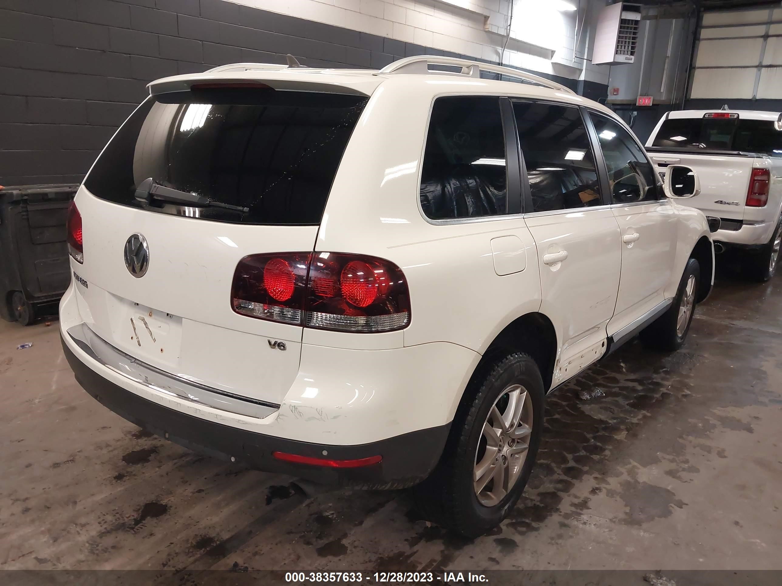 Photo 3 VIN: WVGBE77L38D019421 - VOLKSWAGEN TOUAREG 