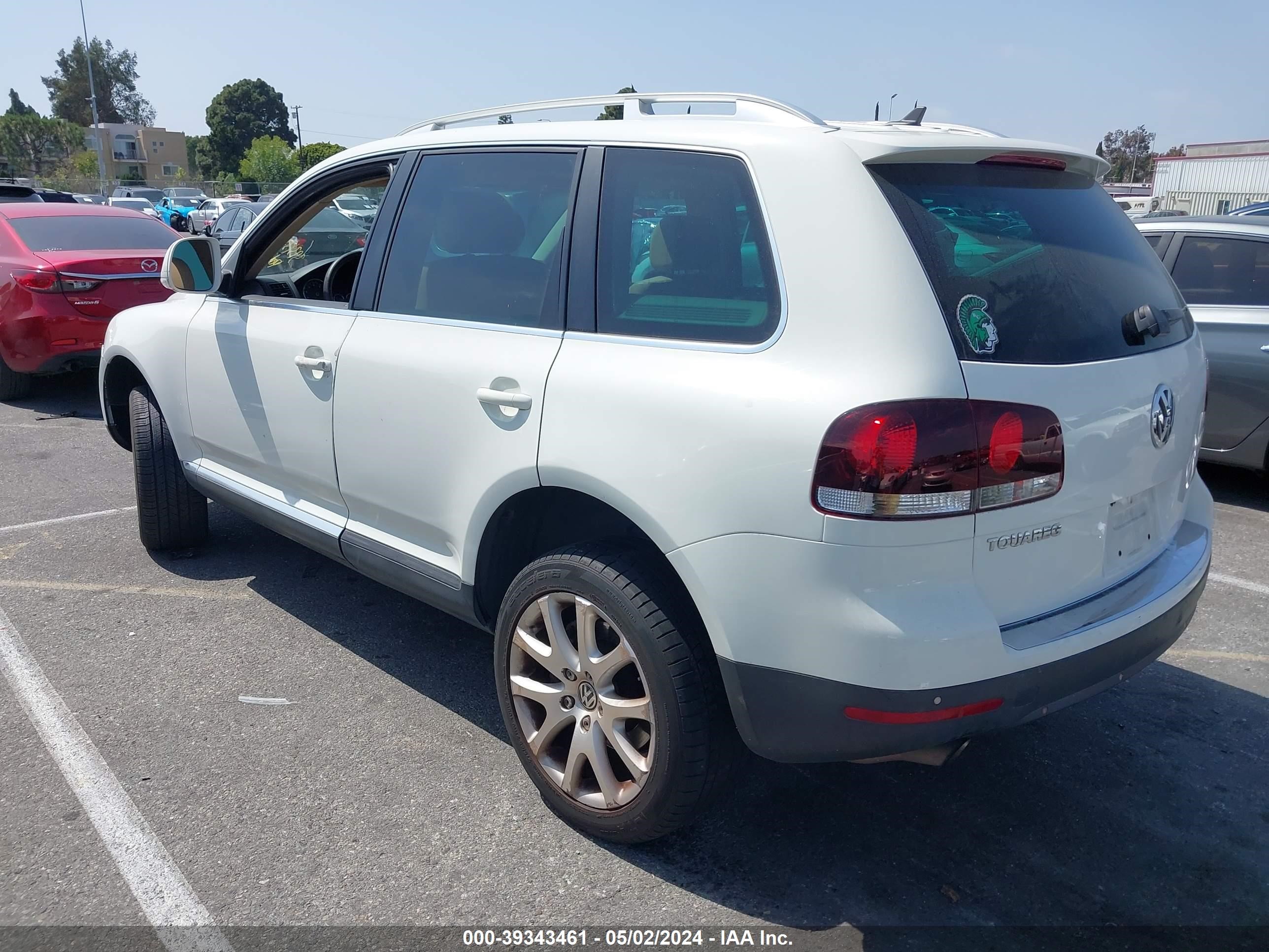 Photo 2 VIN: WVGBE77L58D043624 - VOLKSWAGEN TOUAREG 