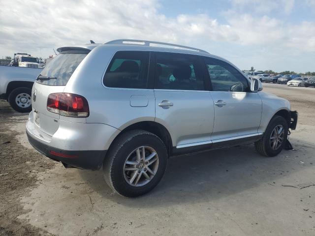 Photo 2 VIN: WVGBE77L59D016733 - VOLKSWAGEN TOUAREG 