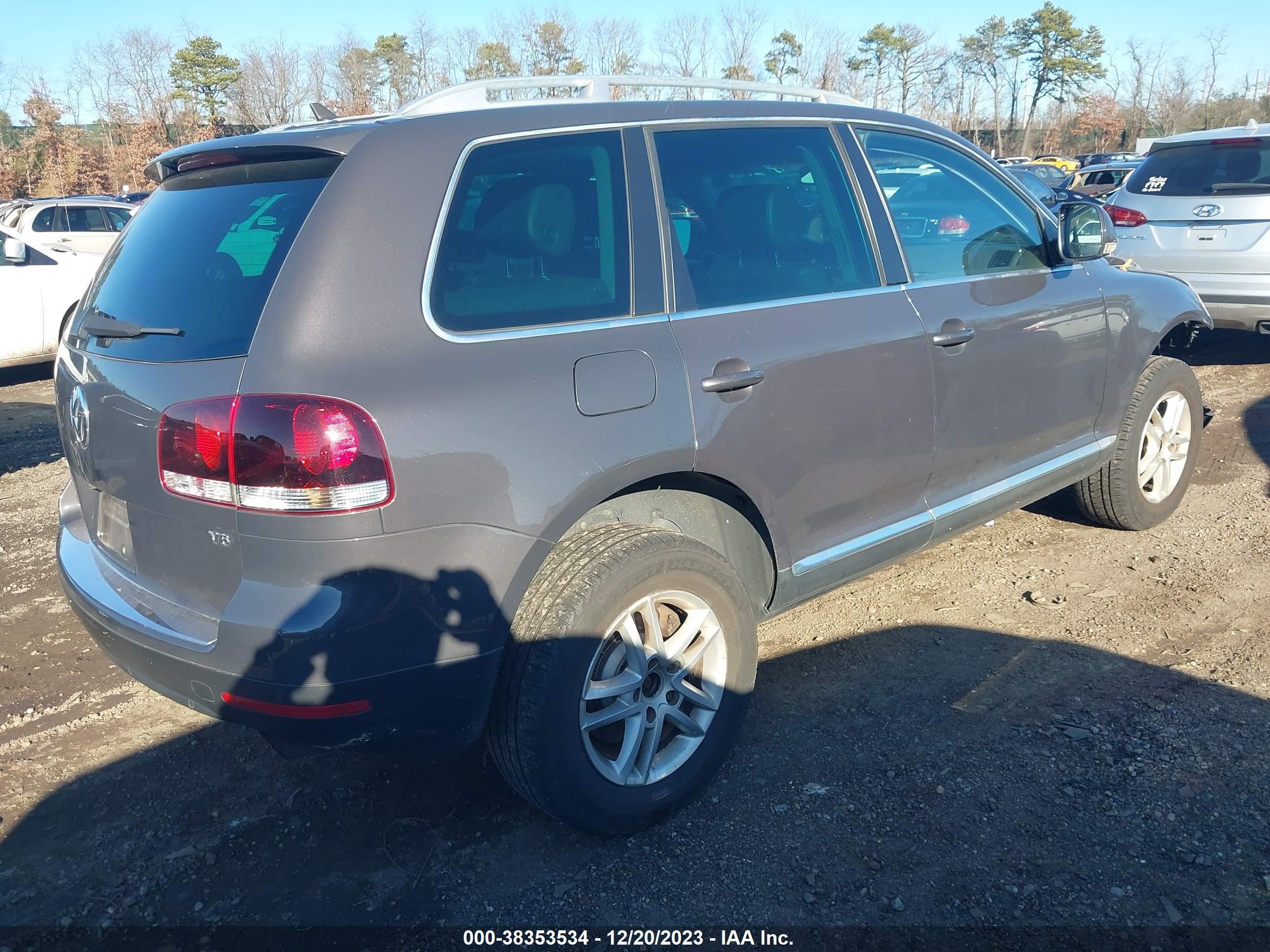 Photo 3 VIN: WVGBE77L79D010643 - VOLKSWAGEN TOUAREG 