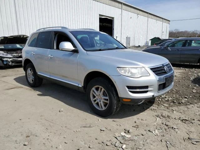 Photo 3 VIN: WVGBE77LX9D028635 - VOLKSWAGEN TOUAREG 2 