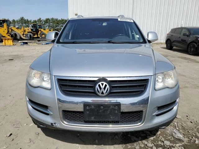 Photo 4 VIN: WVGBE77LX9D028635 - VOLKSWAGEN TOUAREG 2 