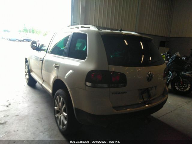 Photo 2 VIN: WVGBF7A91AD002326 - VOLKSWAGEN TOUAREG 