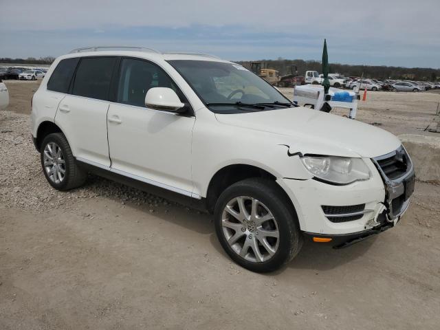 Photo 3 VIN: WVGBF7A91AD002424 - VOLKSWAGEN TOUAREG 