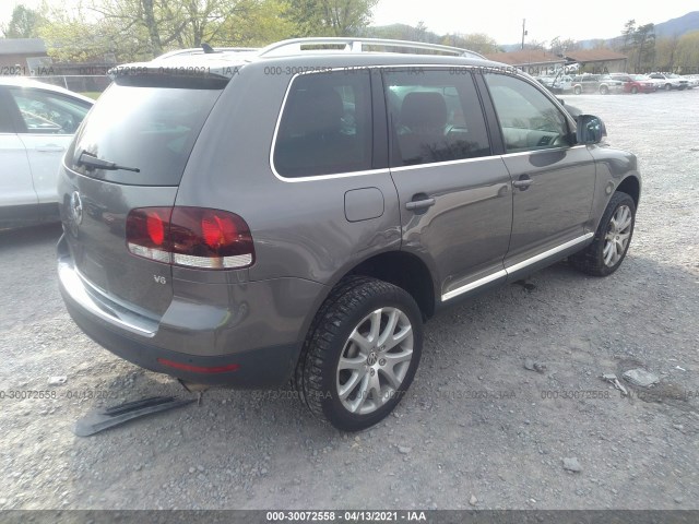 Photo 3 VIN: WVGBF7A91AD004075 - VOLKSWAGEN TOUAREG 