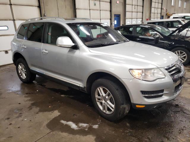 Photo 3 VIN: WVGBF7A92AD003002 - VOLKSWAGEN TOUAREG V6 