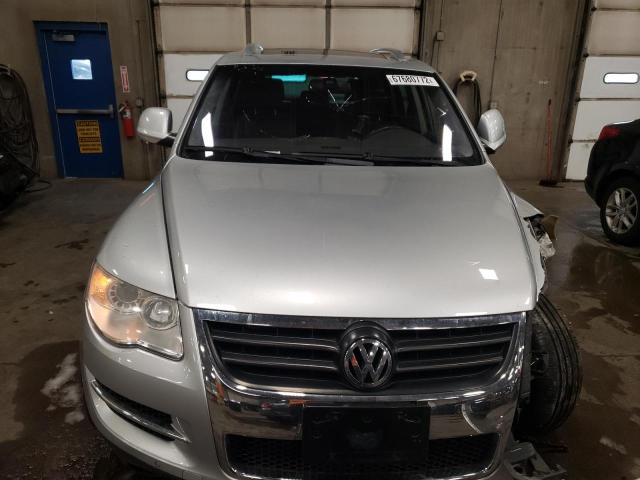 Photo 4 VIN: WVGBF7A92AD003002 - VOLKSWAGEN TOUAREG V6 