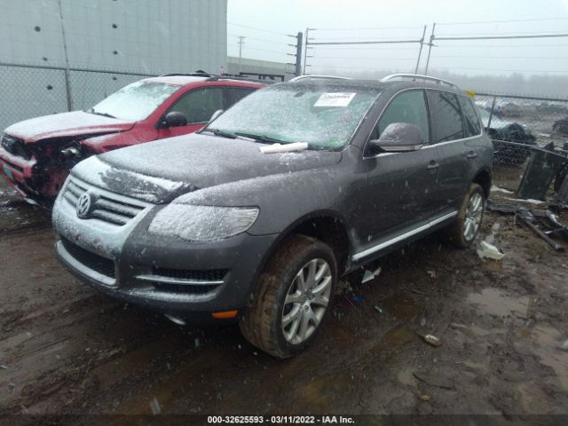 Photo 1 VIN: WVGBF7A93AD002022 - VOLKSWAGEN TOUAREG 