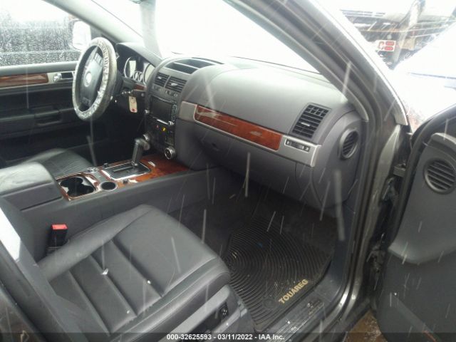 Photo 4 VIN: WVGBF7A93AD002022 - VOLKSWAGEN TOUAREG 