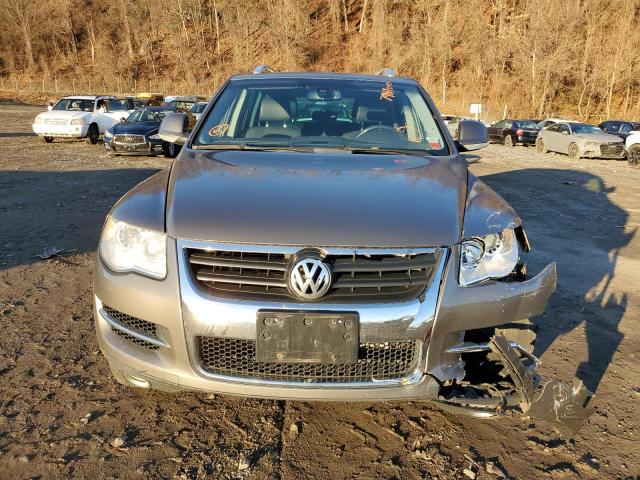 Photo 4 VIN: WVGBF7A93AD003445 - VOLKSWAGEN TOUAREG 