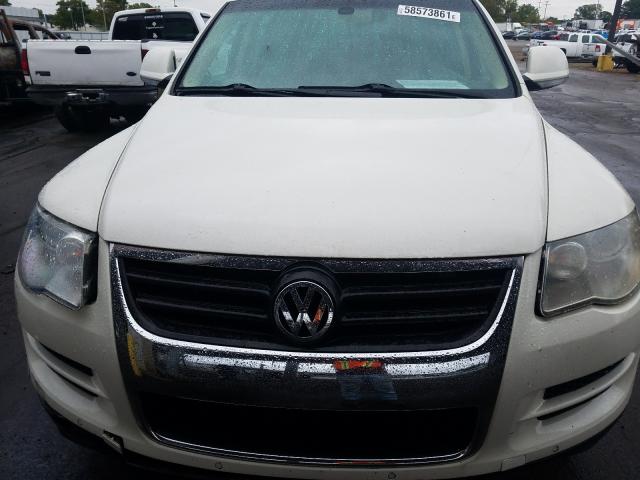 Photo 8 VIN: WVGBF7A95AD002894 - VOLKSWAGEN TOUAREG V6 