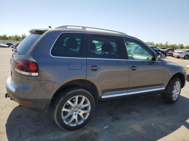 Photo 2 VIN: WVGBF7A95AD003799 - VOLKSWAGEN TOUAREG 