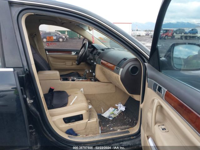 Photo 4 VIN: WVGBF7A96AD002001 - VOLKSWAGEN TOUAREG 