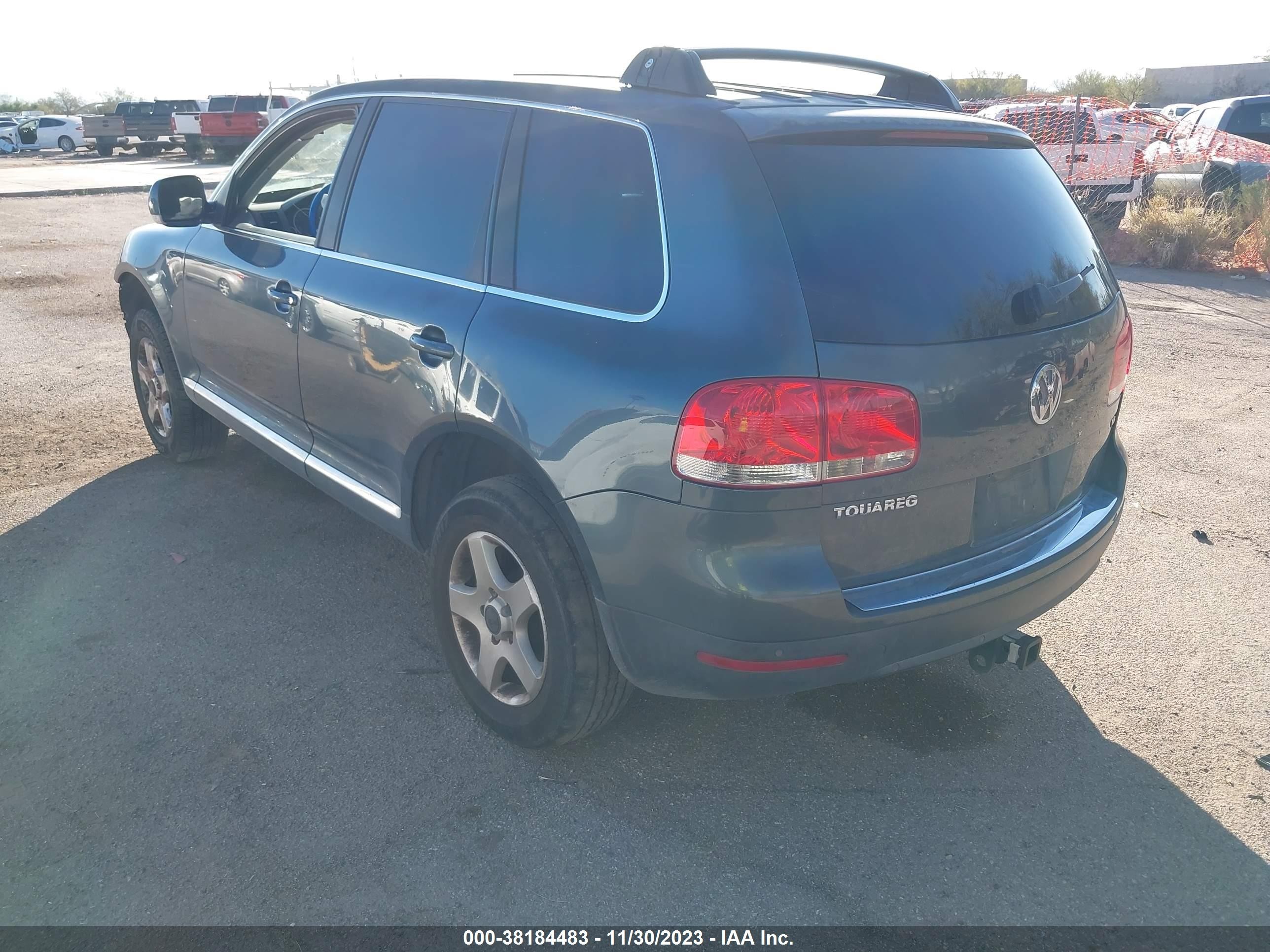 Photo 2 VIN: WVGBG77L65D010220 - VOLKSWAGEN TOUAREG 