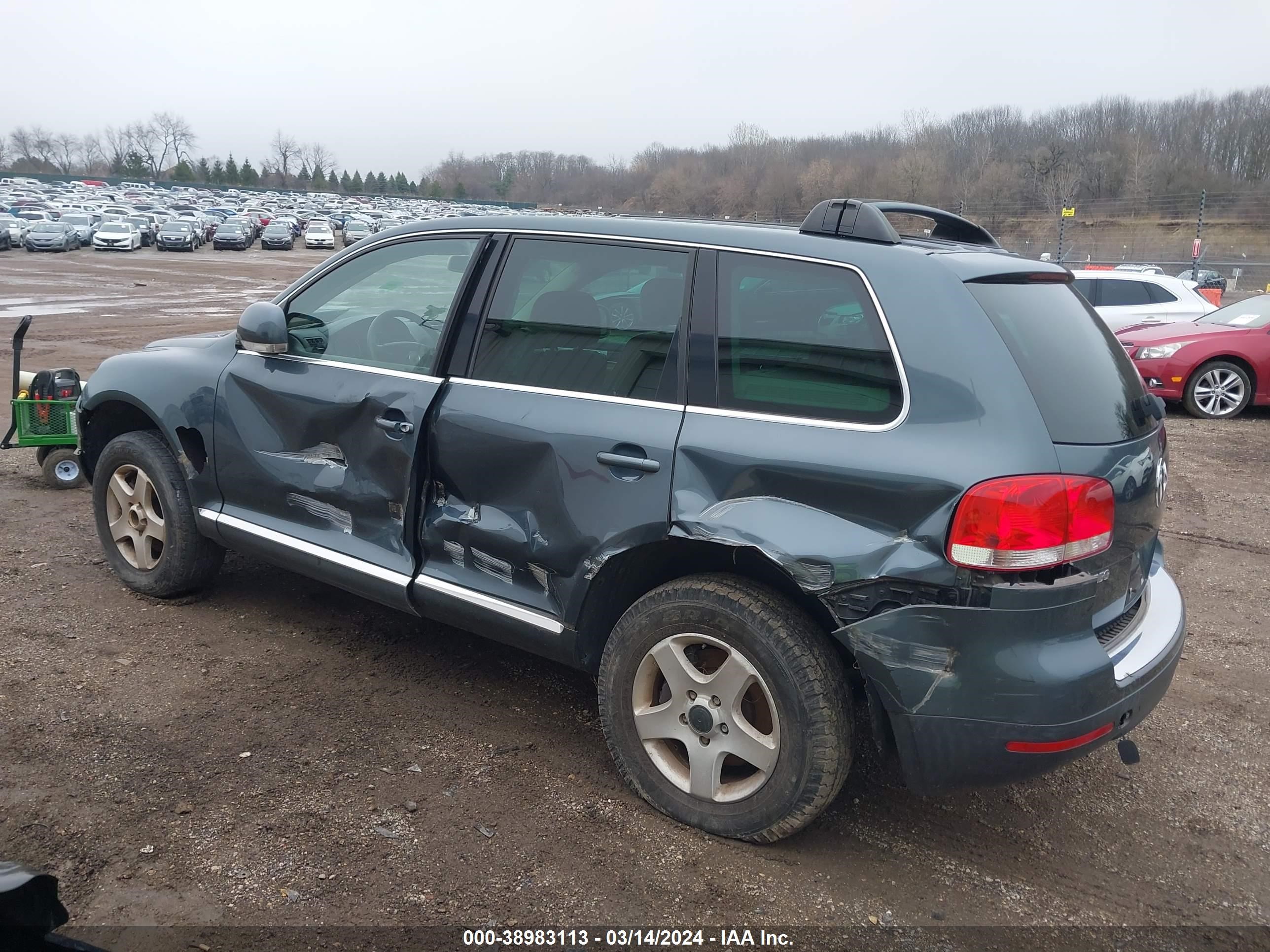 Photo 2 VIN: WVGBG77LX5D001472 - VOLKSWAGEN TOUAREG 