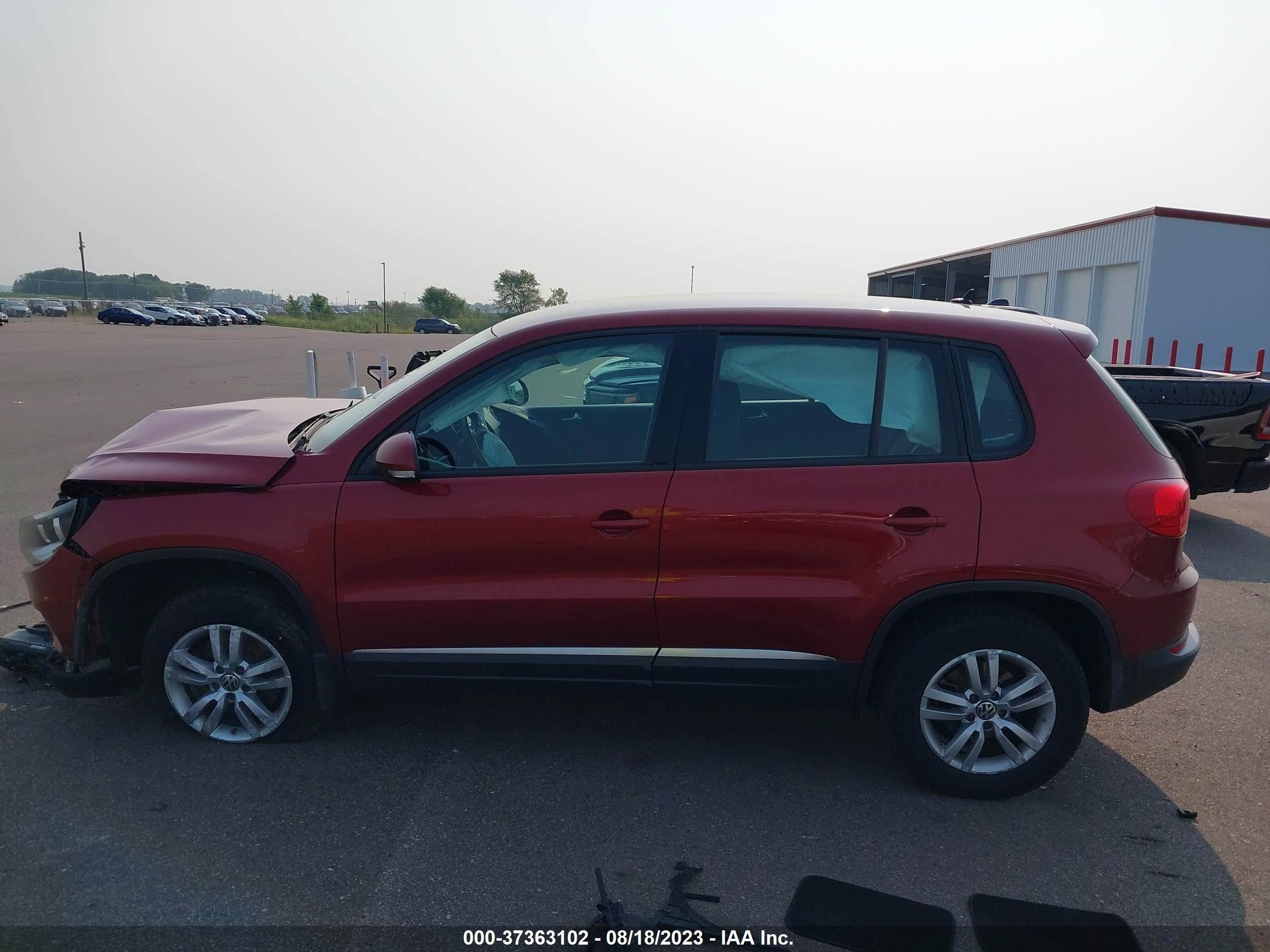 Photo 13 VIN: WVGBV3AX0DW115025 - VOLKSWAGEN TIGUAN 