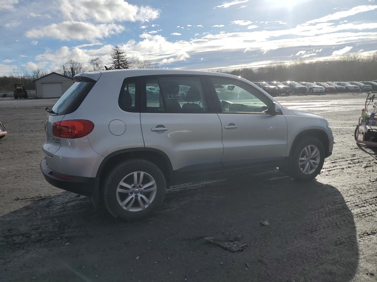 Photo 2 VIN: WVGBV3AX1EW611226 - VOLKSWAGEN TIGUAN 