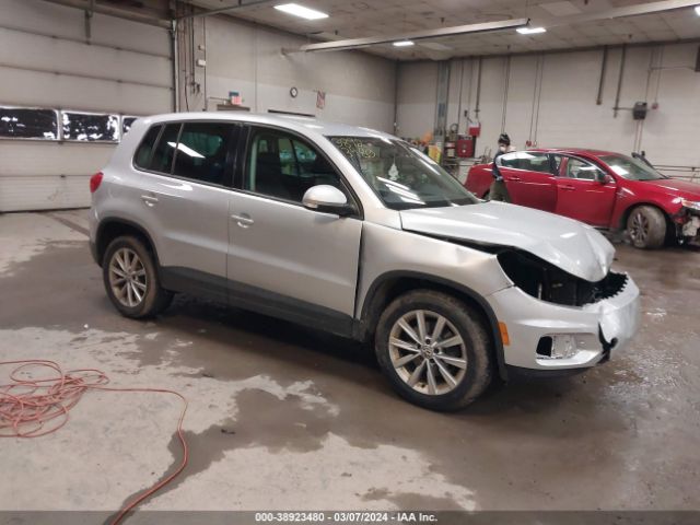 Photo 0 VIN: WVGBV3AX2EW626043 - VOLKSWAGEN TIGUAN 