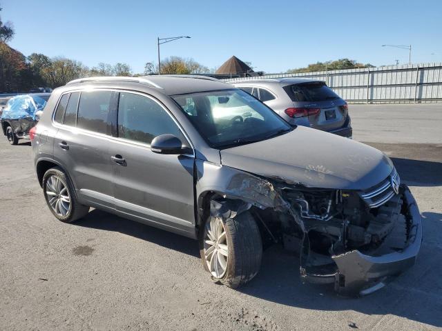 Photo 3 VIN: WVGBV3AX3EW588547 - VOLKSWAGEN TIGUAN S 