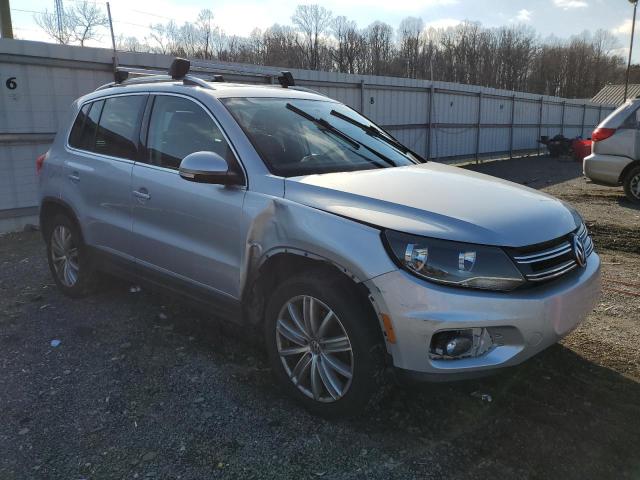 Photo 3 VIN: WVGBV3AX4EW552513 - VOLKSWAGEN TIGUAN 