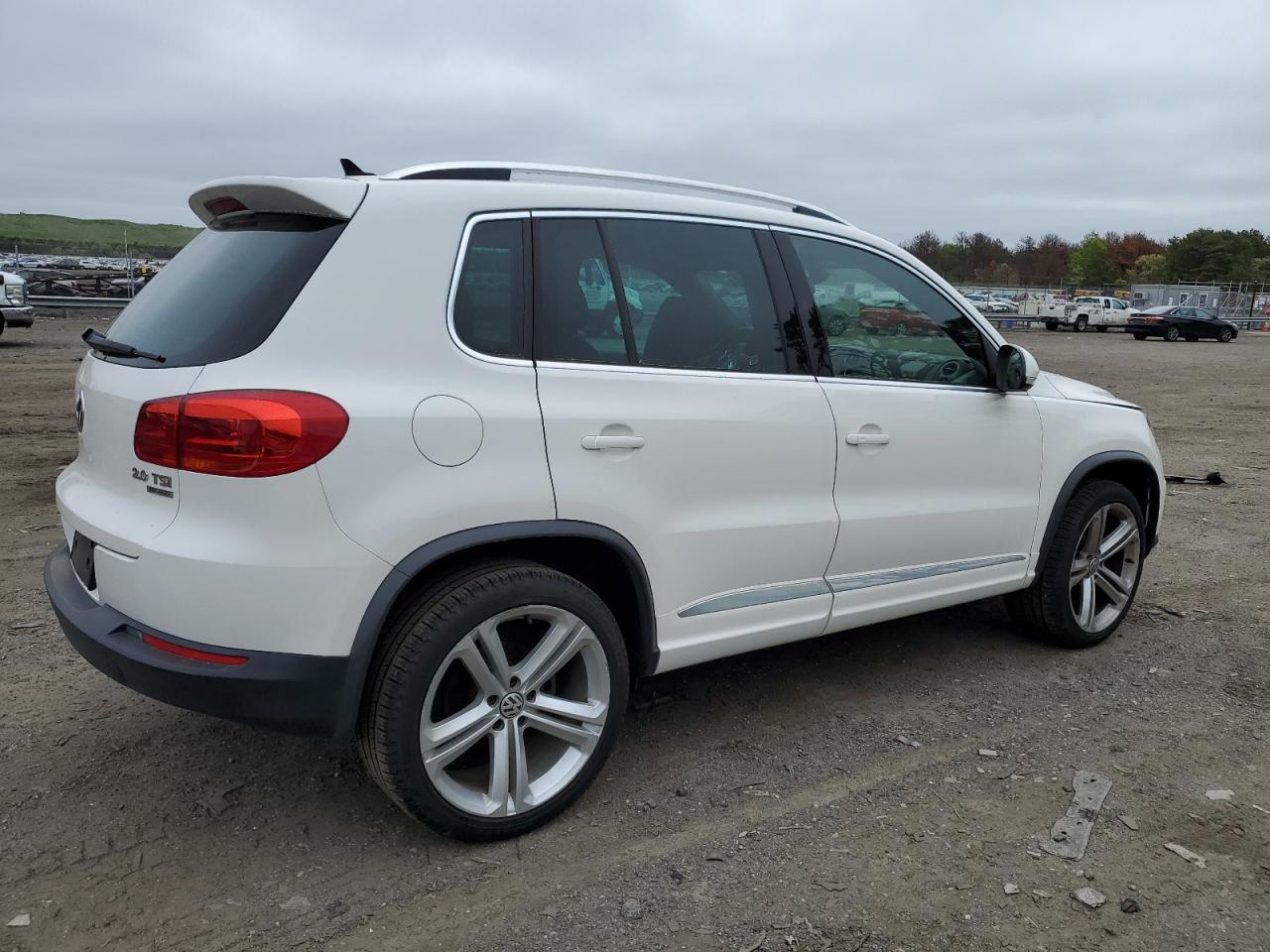 Photo 2 VIN: WVGBV3AX5EW008845 - VOLKSWAGEN TIGUAN 