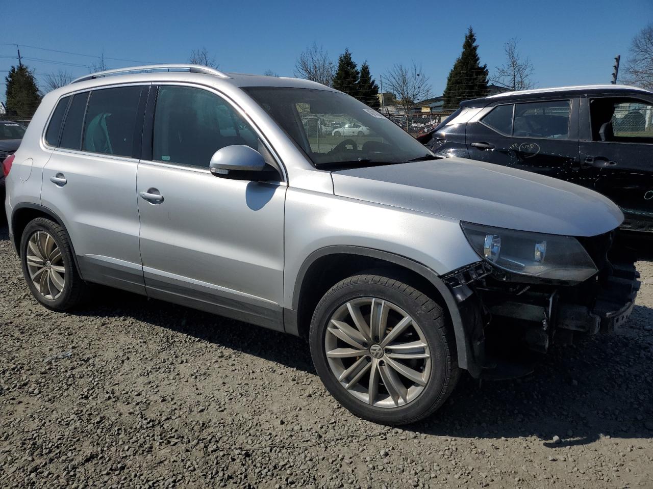 Photo 3 VIN: WVGBV3AX7EW558838 - VOLKSWAGEN TIGUAN 