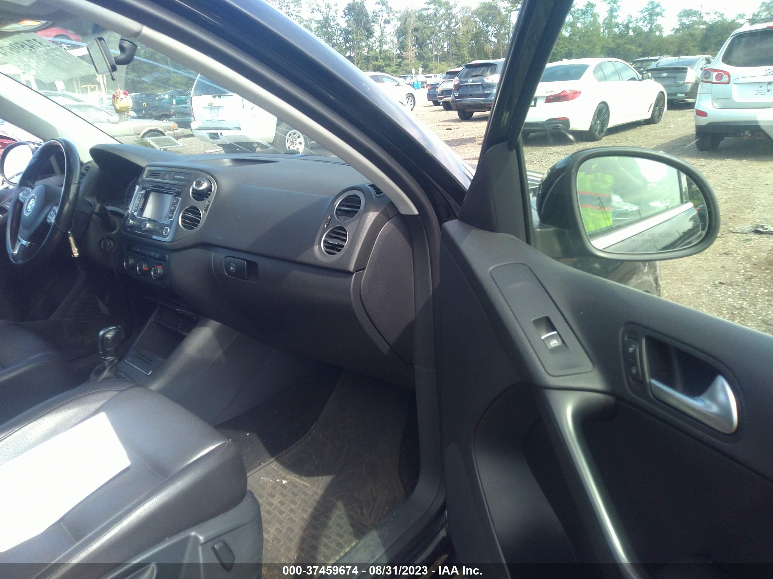 Photo 4 VIN: WVGBV3AX8DW584511 - VOLKSWAGEN TIGUAN 