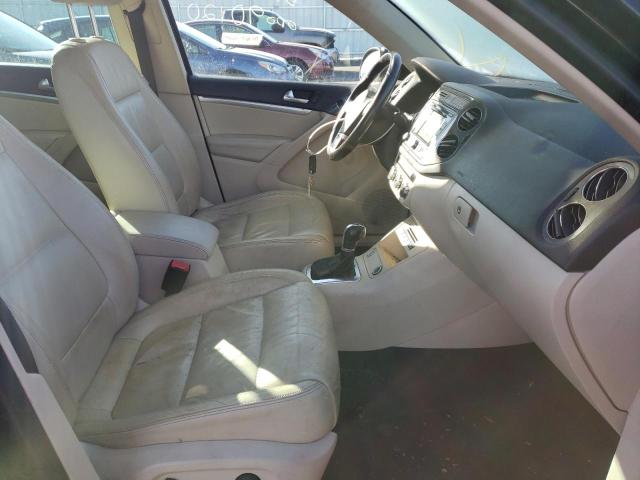 Photo 4 VIN: WVGBV3AX8DW614378 - VOLKSWAGEN TIGUAN S 